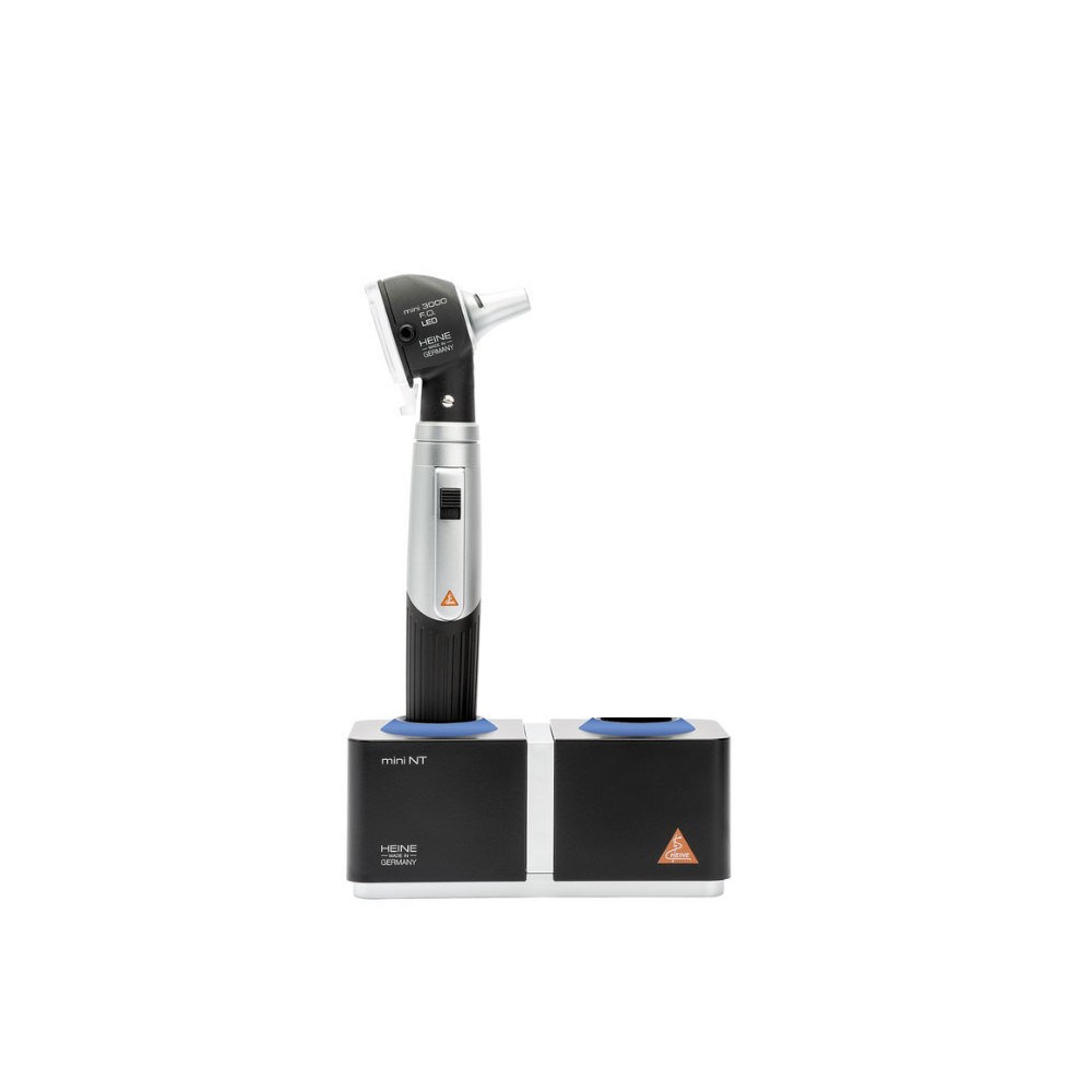 HEINE mini 3000 LED otoscope with charging station