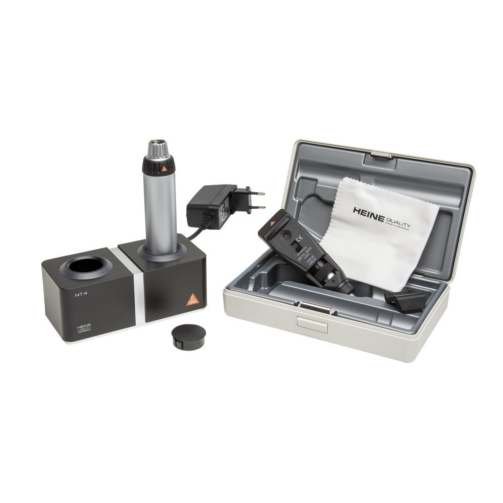 HEINE BETA 200 LED Streak Retinoscope with table charger